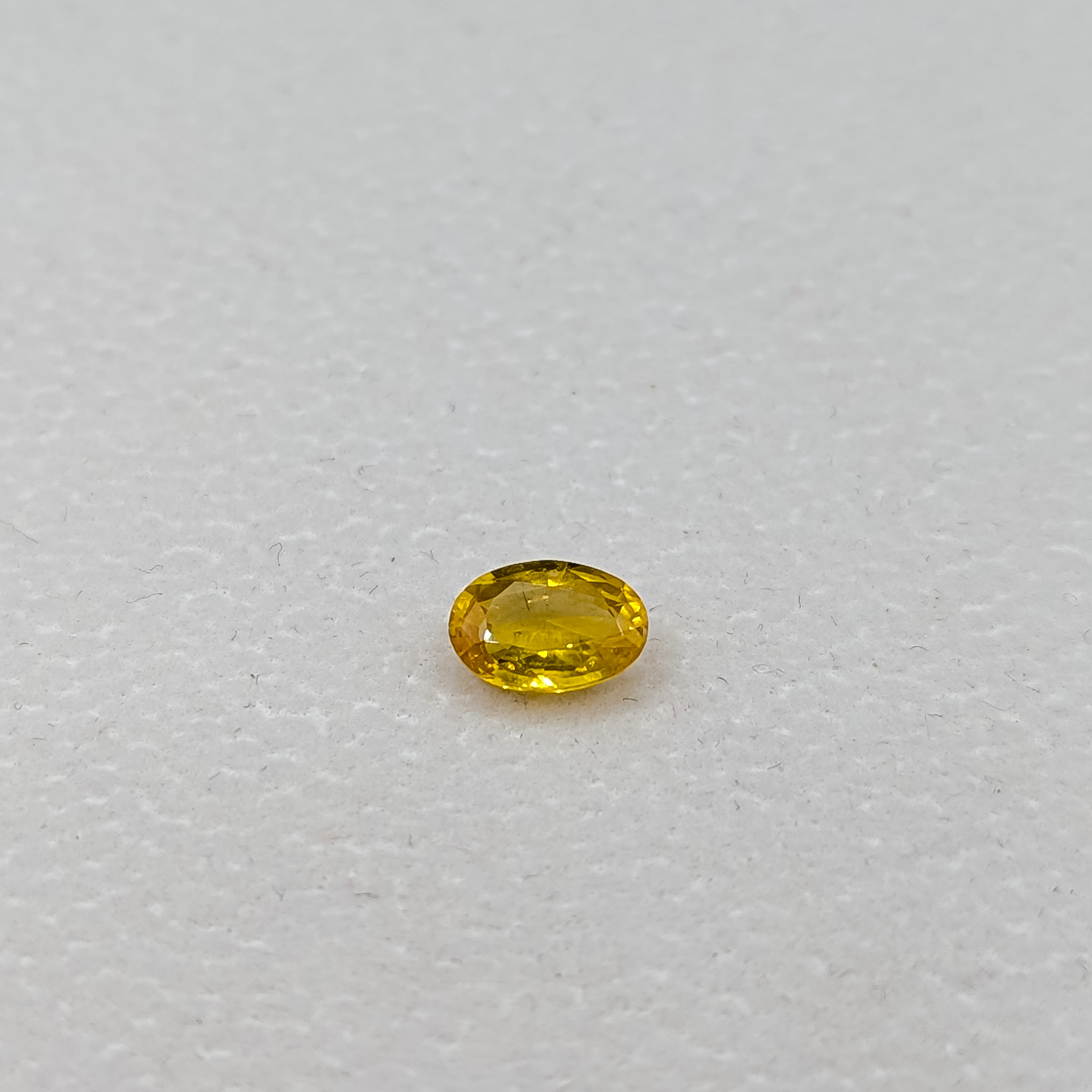 Yellow Sapphire - 0.90ct