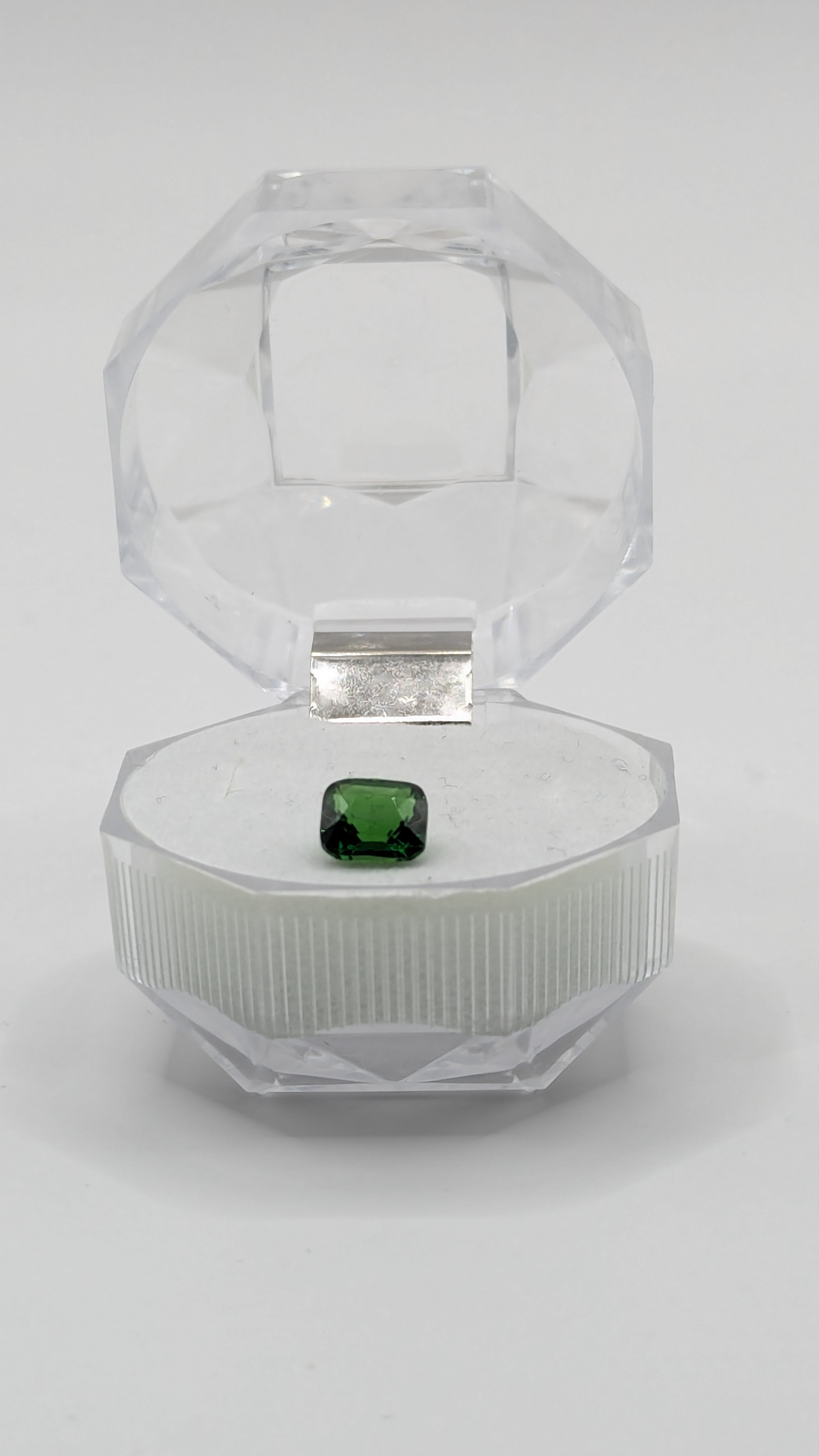 Tsavorite - 1.60ct