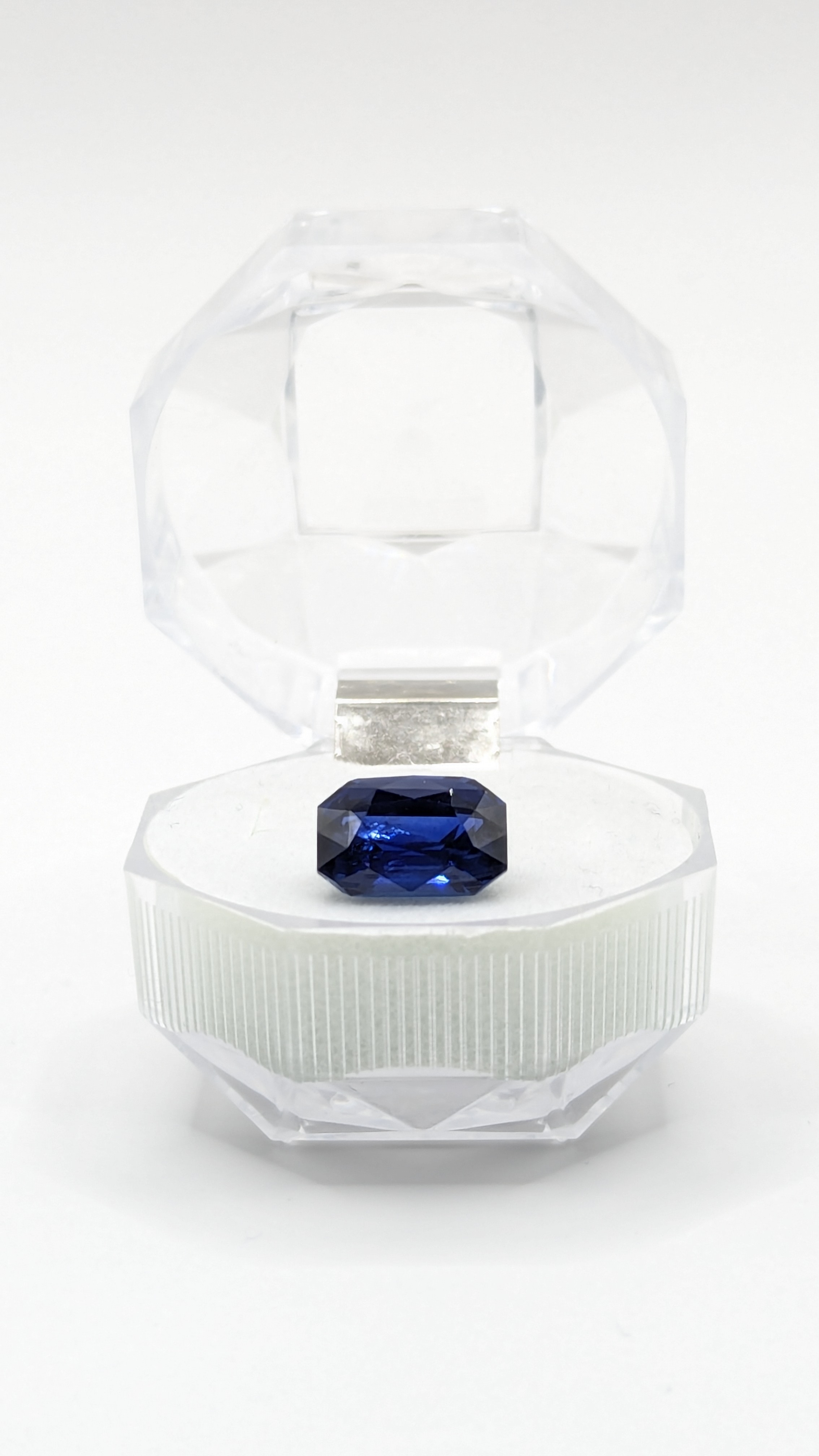 Blue Sapphire - 6.40ct