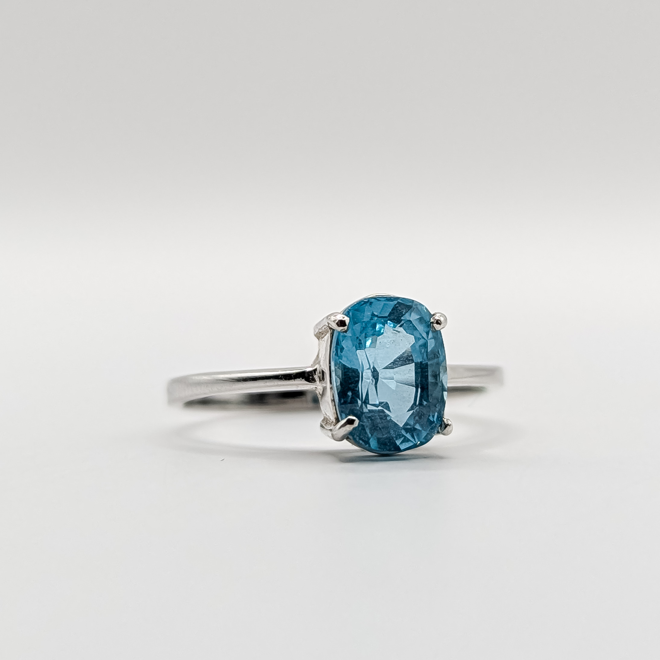 Apatite White Gold Ring