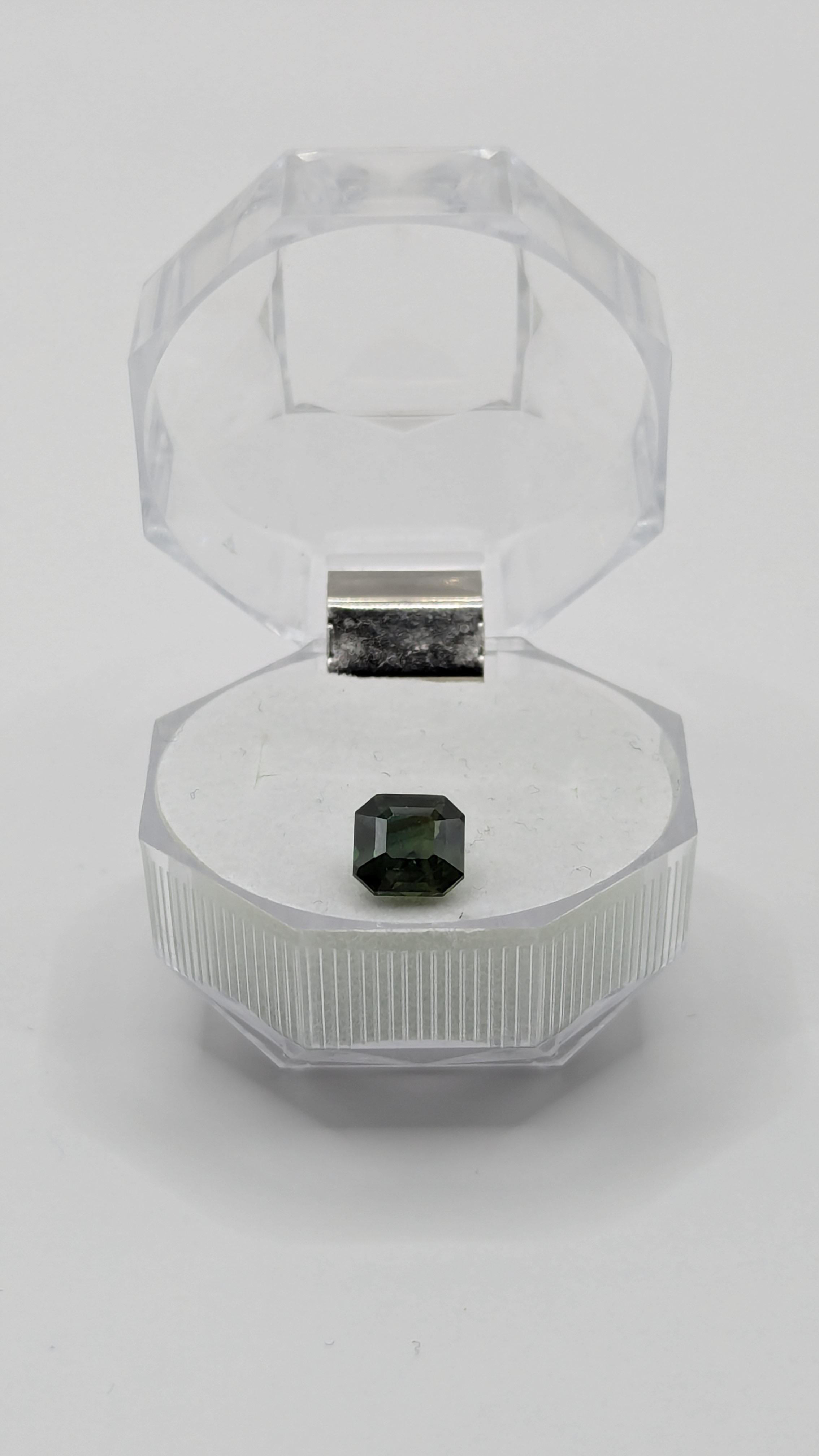 Green Sapphire - 2.45ct