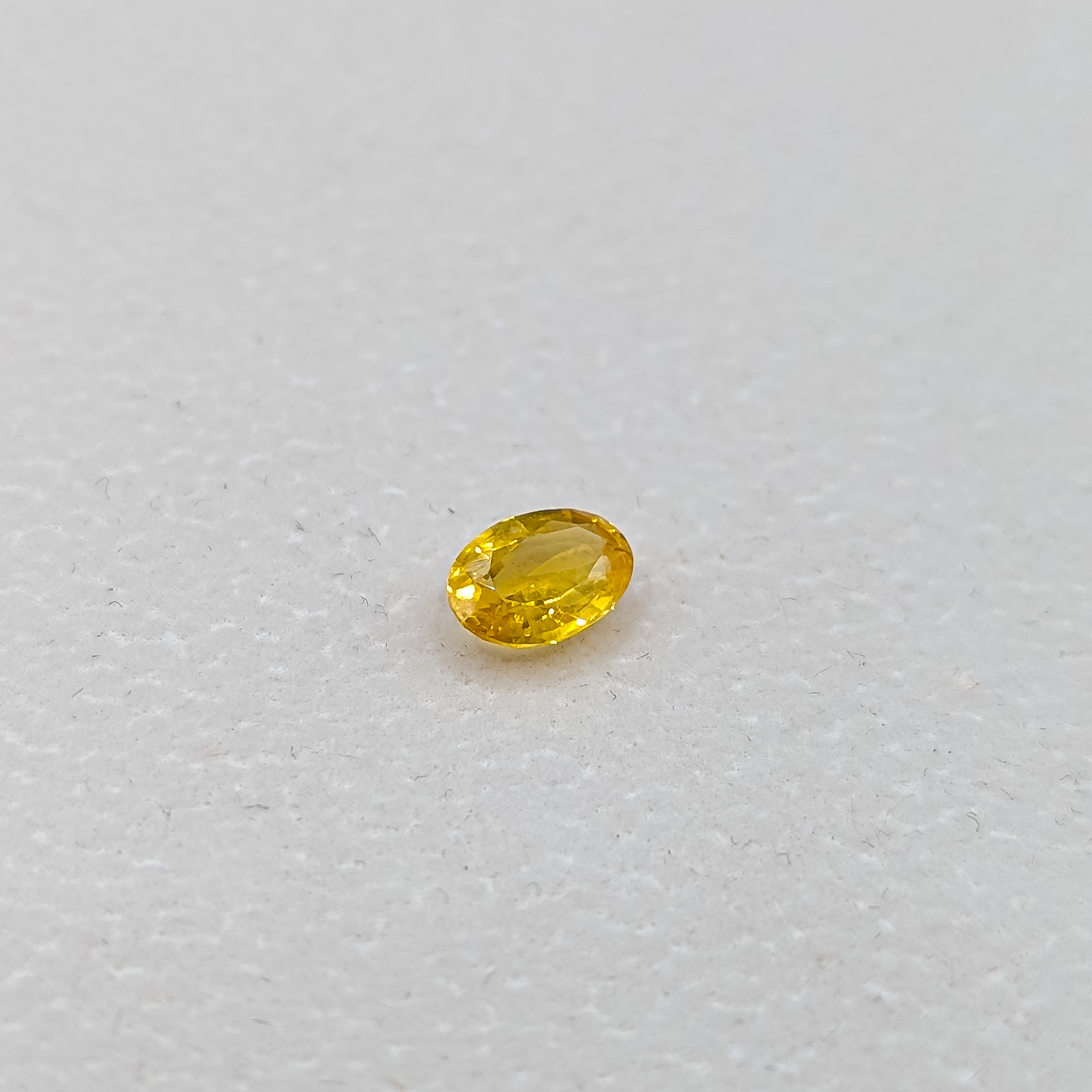 Yellow Sapphire - 0.90ct