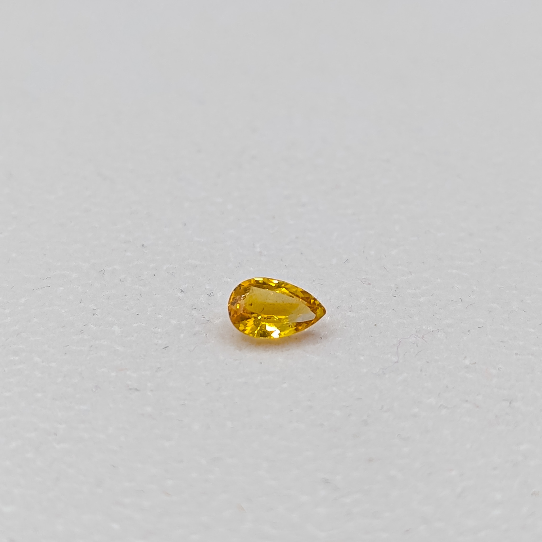 Yellow Sapphire - 0.90ct