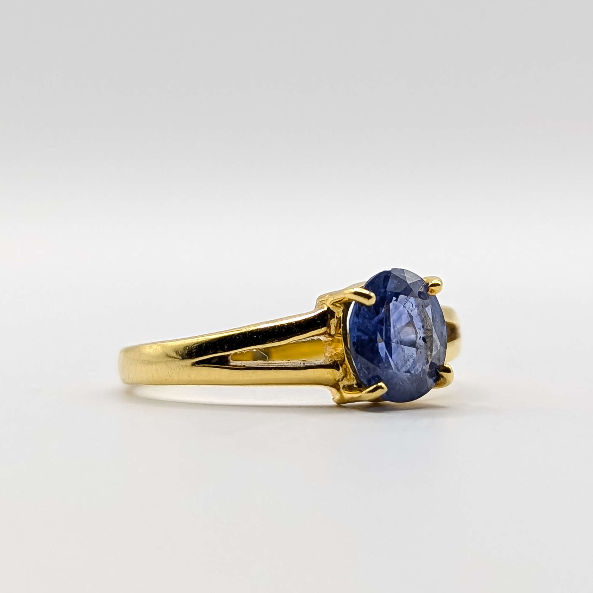 Blue Sapphire Yellow Gold Ring