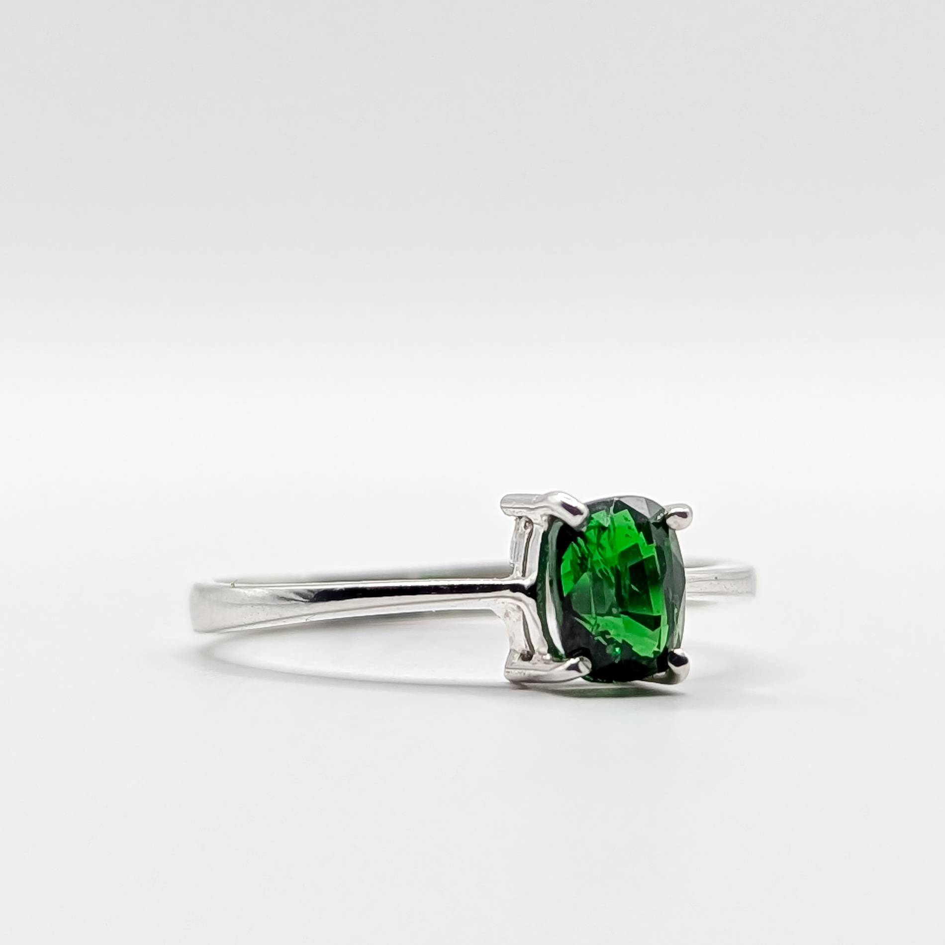 Tsavorite White Gold Ring