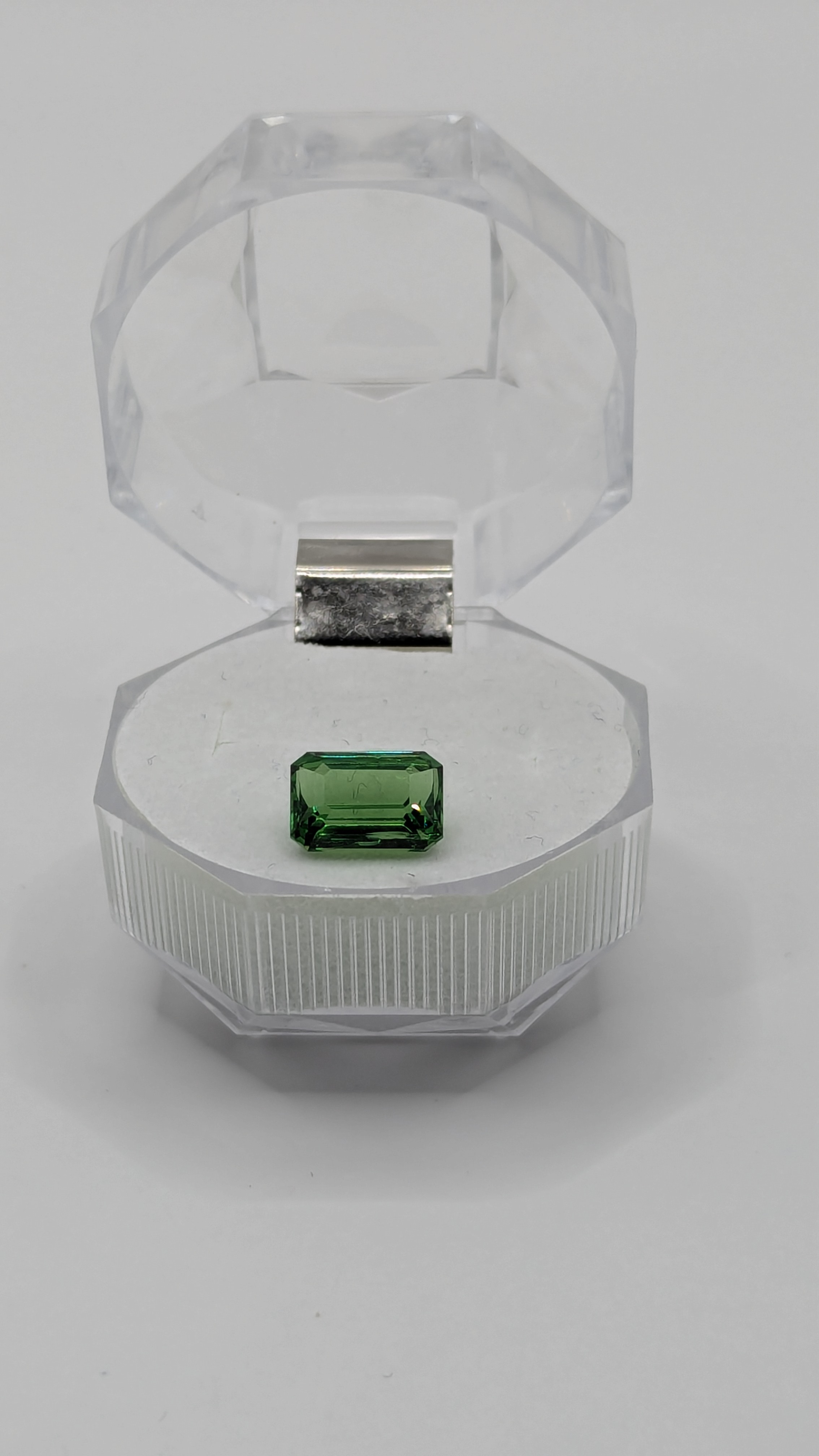 Tsavorite - 3.59ct