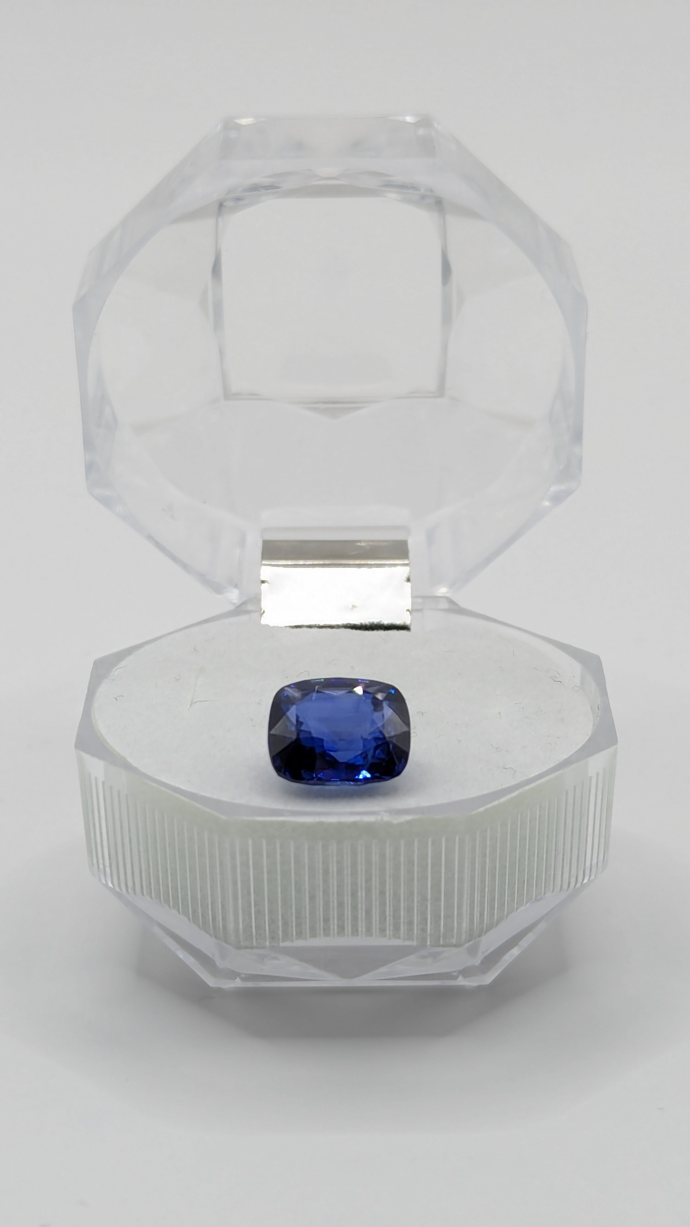 Blue Sapphire - 4.61ct